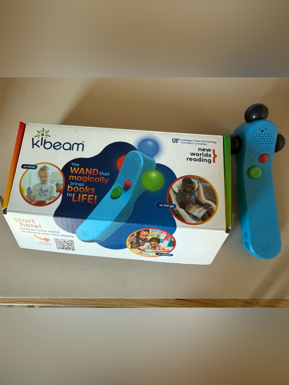 Blue Storytelling Wand – Interactive Reading Tool for Kids